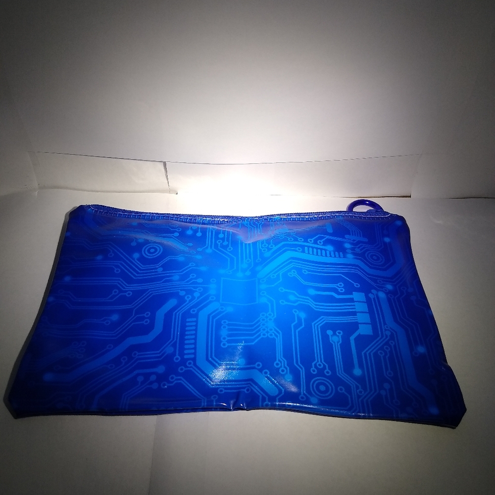 Tron Pouch with Caribeener